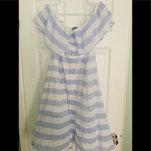 Off the shoulder striped midi dress.